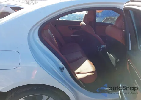 2022 Mercedes-Benz C 300 4Matic z USA, uszkodzony, nr VIN W1KAF4HB1NR034005